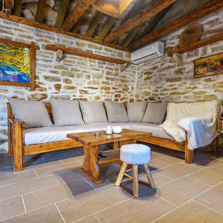 Chalet Ranch Wild North